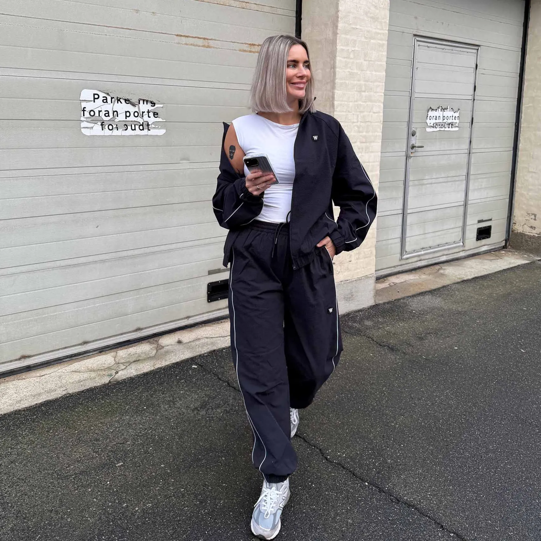 Wwade crinkle track top